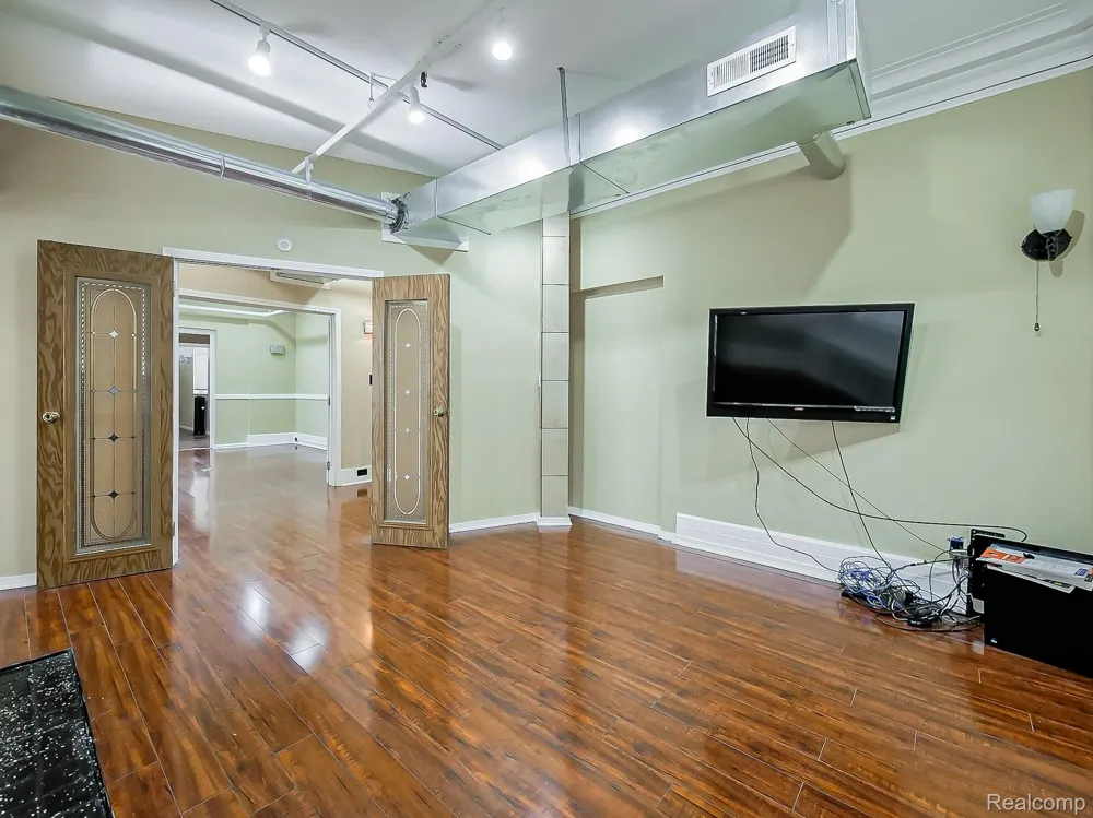 491 E GRAND BOULEVARD Detroit City, MI 48207