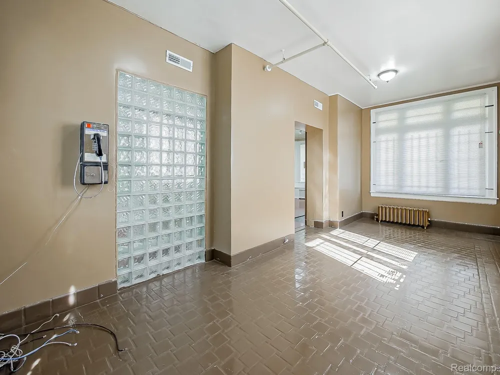491 E GRAND BOULEVARD Detroit City, MI 48207