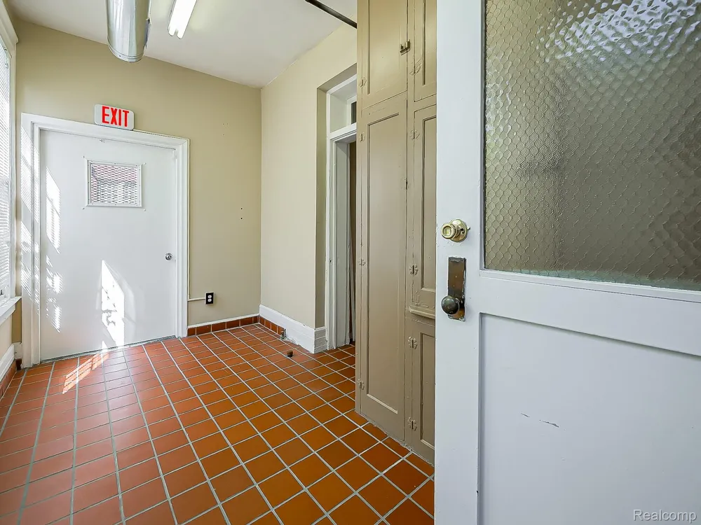 491 E GRAND BOULEVARD Detroit City, MI 48207