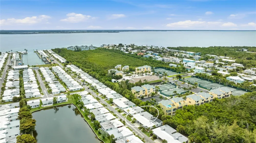 602 SPANISH DRIVE S #115 Longboat Key, FL 34228