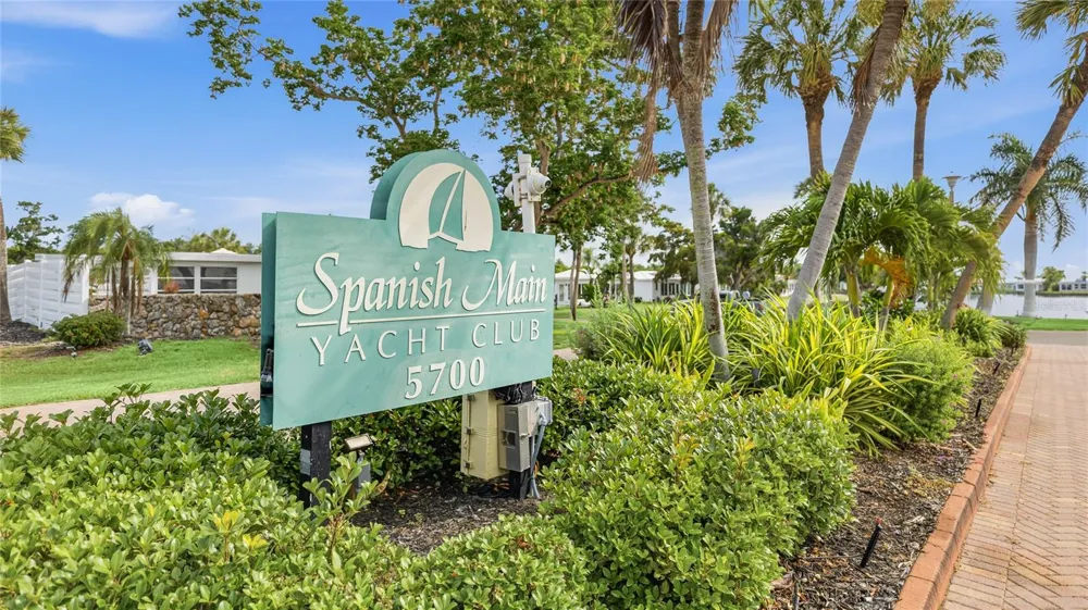 602 SPANISH DRIVE S #115 Longboat Key, FL 34228
