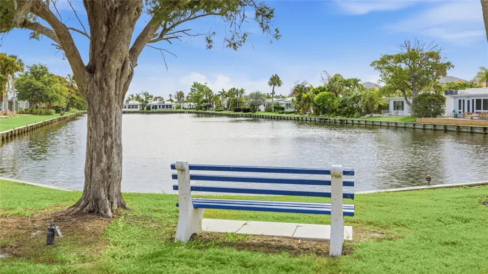 602 SPANISH DRIVE S #115 Longboat Key, FL 34228