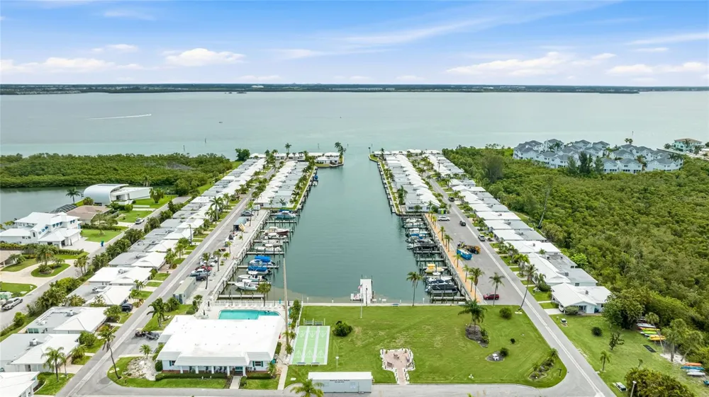 602 SPANISH DRIVE S #115 Longboat Key, FL 34228