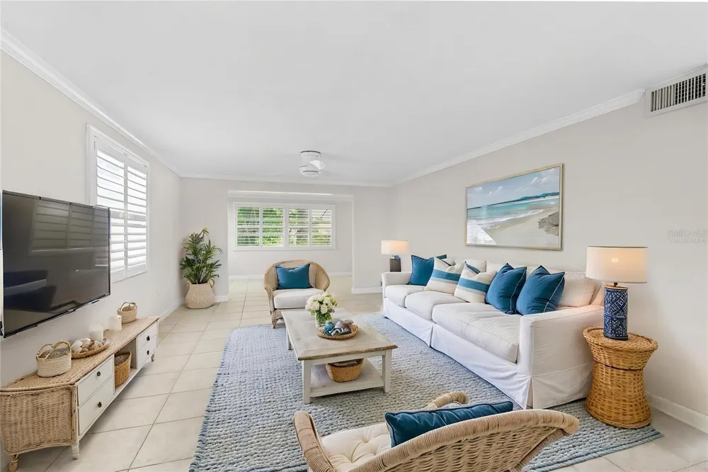 602 SPANISH DRIVE S #115 Longboat Key, FL 34228