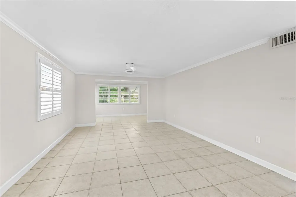 602 SPANISH DRIVE S #115 Longboat Key, FL 34228