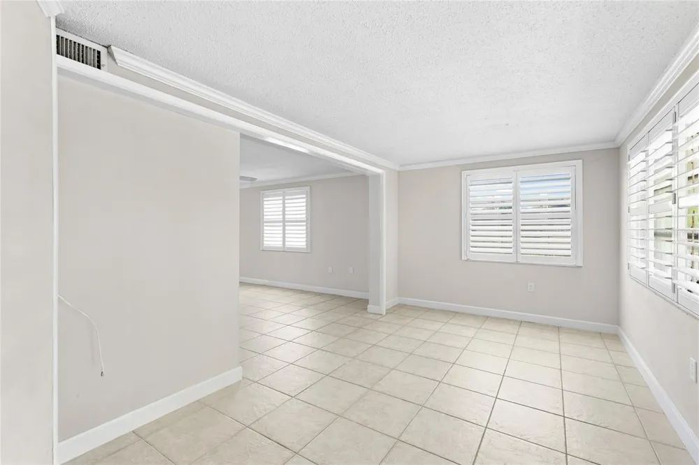 602 SPANISH DRIVE S #115 Longboat Key, FL 34228