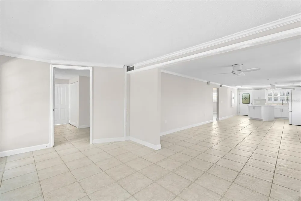 602 SPANISH DRIVE S #115 Longboat Key, FL 34228