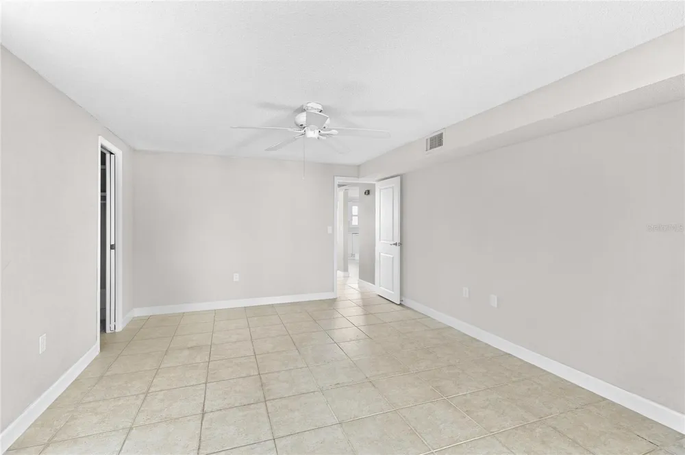 602 SPANISH DRIVE S #115 Longboat Key, FL 34228