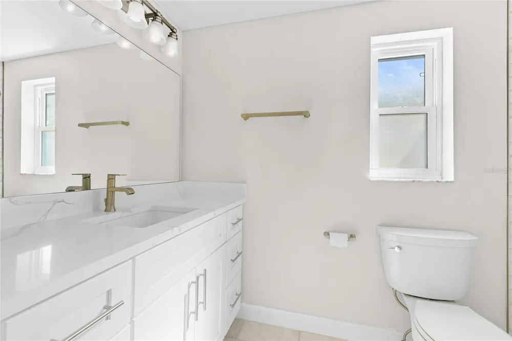 602 SPANISH DRIVE S #115 Longboat Key, FL 34228
