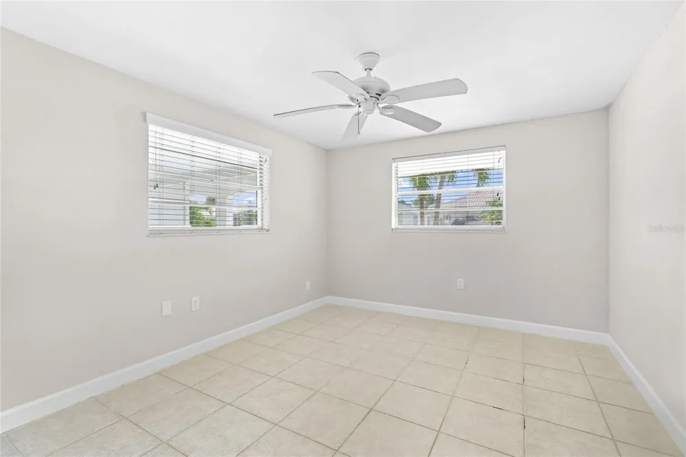 602 SPANISH DRIVE S #115 Longboat Key, FL 34228