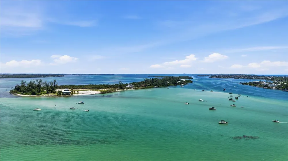 602 SPANISH DRIVE S #115 Longboat Key, FL 34228