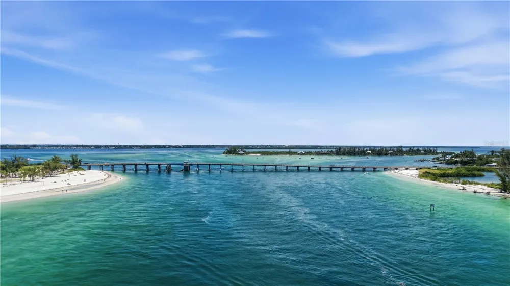 602 SPANISH DRIVE S #115 Longboat Key, FL 34228