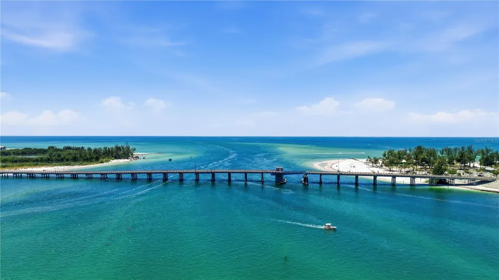 602 SPANISH DRIVE S #115 Longboat Key, FL 34228
