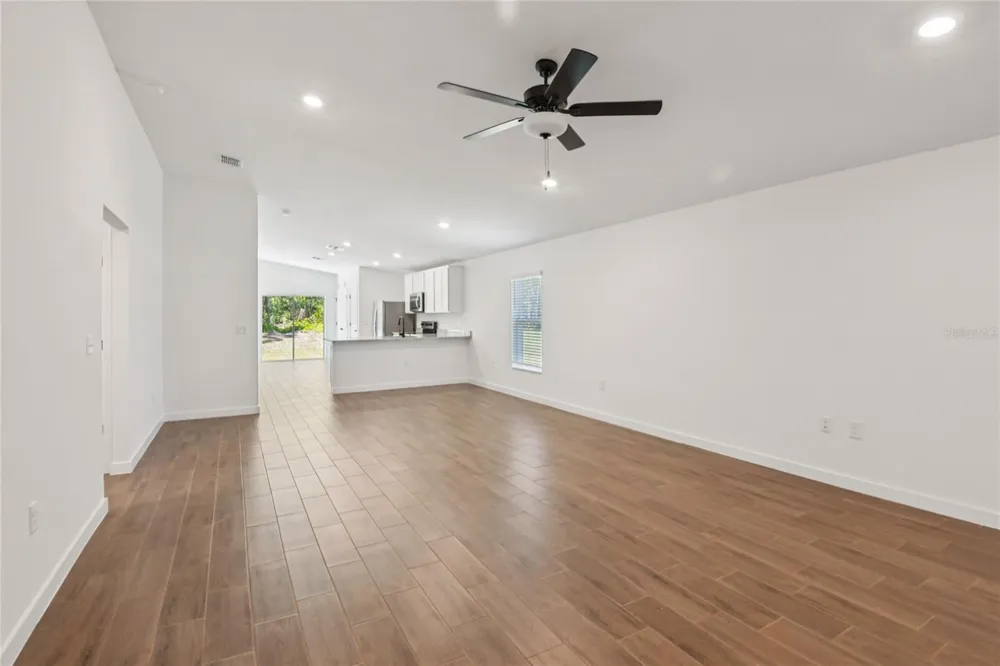 14034 RICEBIRD AVENUE Weeki Wachee, FL 34614