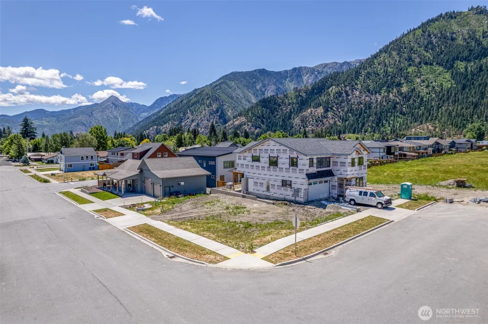 337 Alpenglow Leavenworth, WA 98826