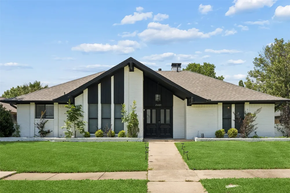 2405 Hanover Court Rowlett, TX 75088