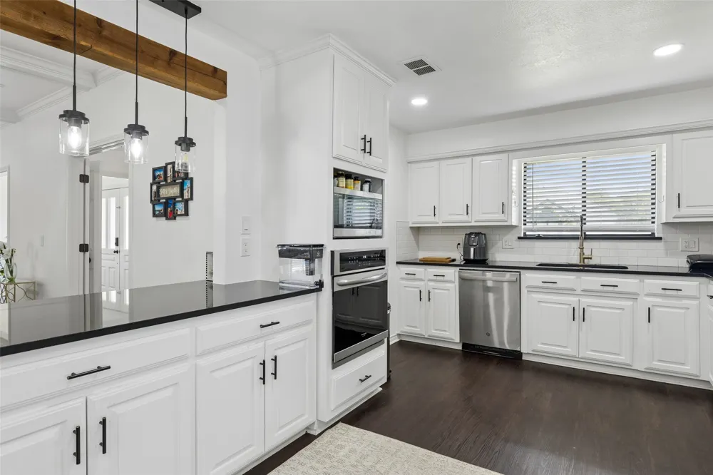 2405 Hanover Court Rowlett, TX 75088