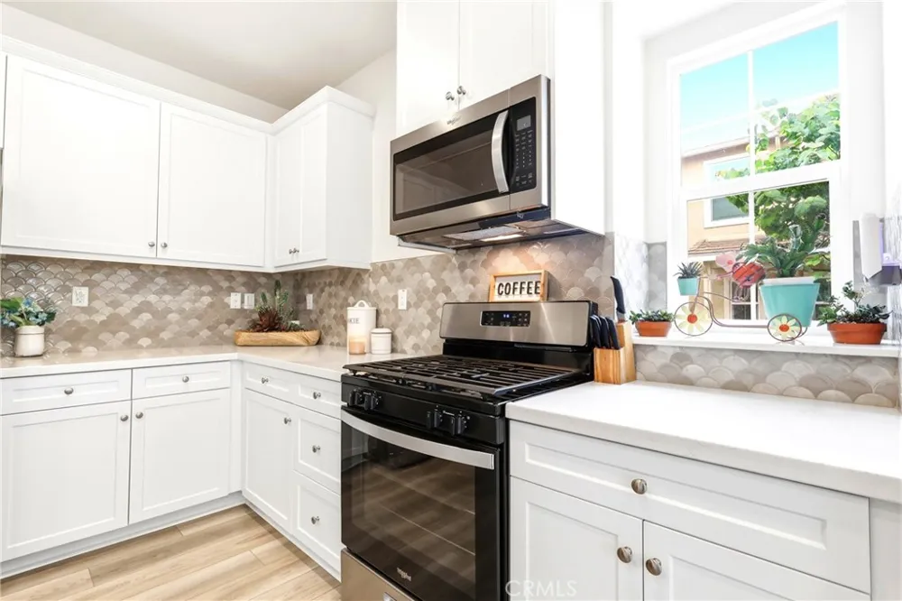 4005 E Carmel Privado Avenue Ontario, CA 91761