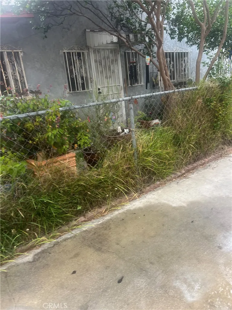 1137 Ardmore Hollywood Hills East, CA 90029