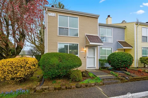 7113 NE 43rd Street #F