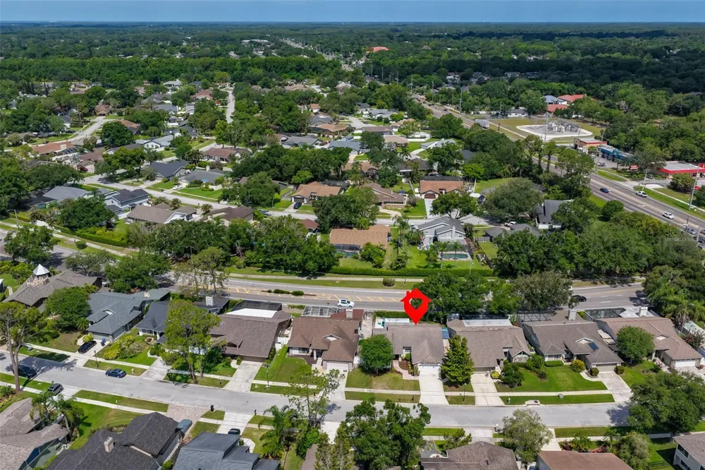 14651 VILLAGE GLEN CIRCLE Tampa, FL 33618