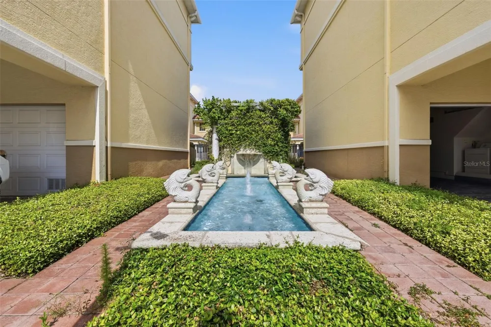 113 GRAND BEACH PLACE Tampa, FL 33609