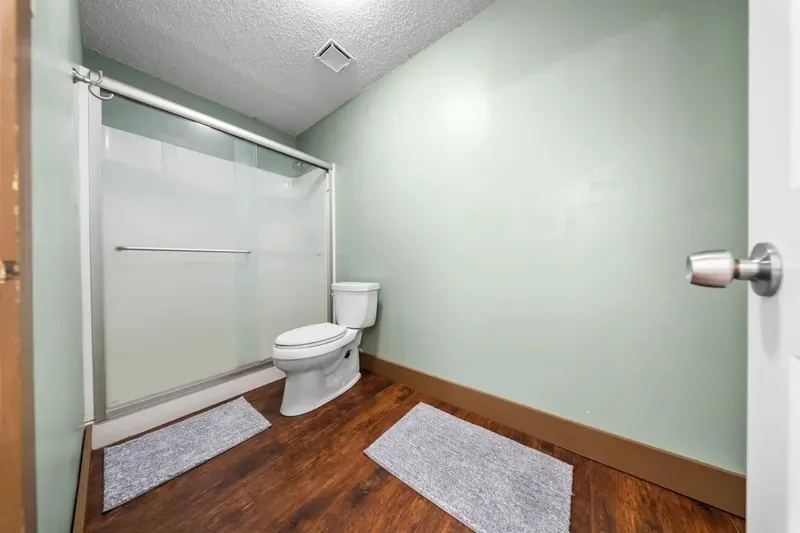 8085 Jackson Road Krum, TX 76249