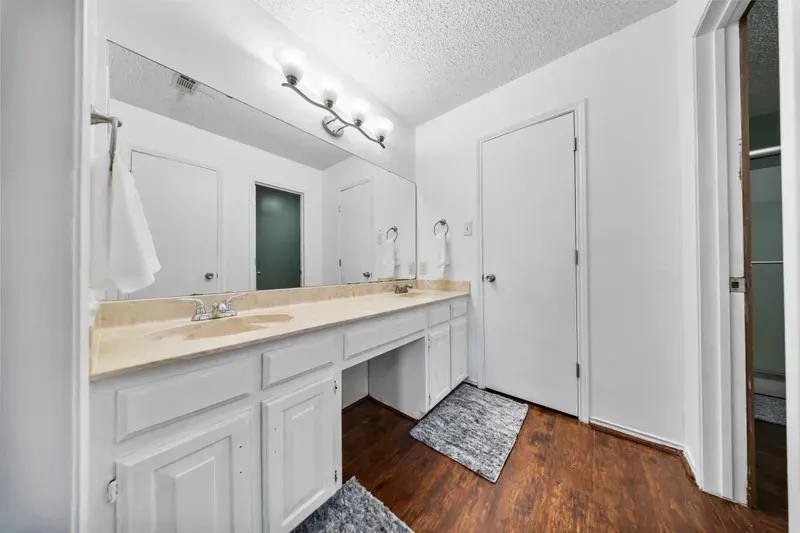 8085 Jackson Road Krum, TX 76249