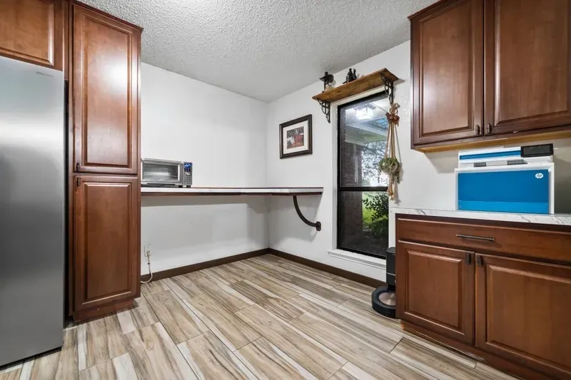 8085 Jackson Road Krum, TX 76249