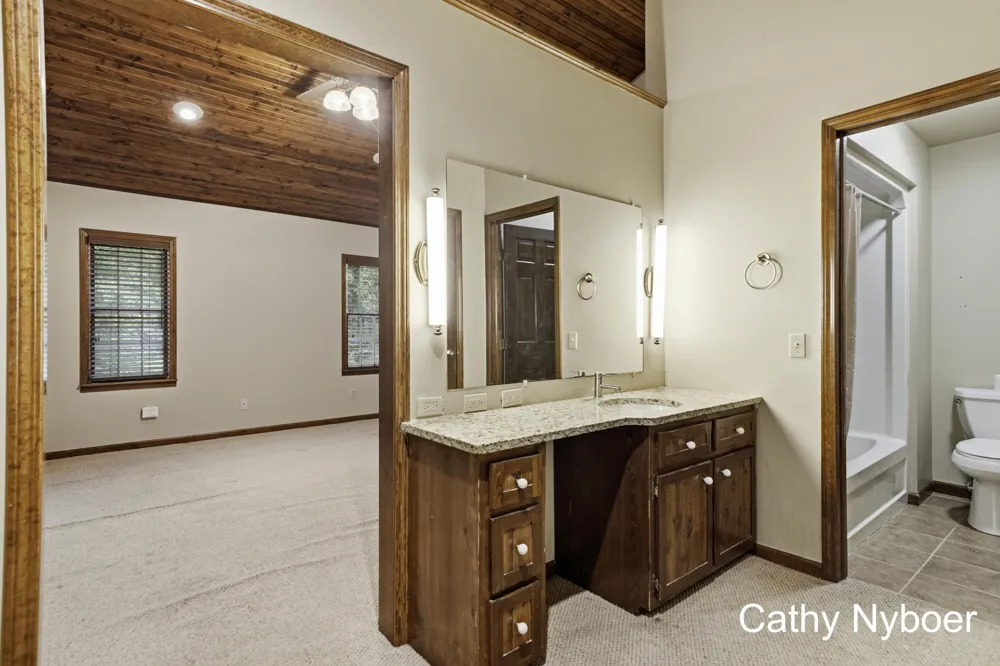 13462 Lakeshore Avenue Grand Haven, MI 49417