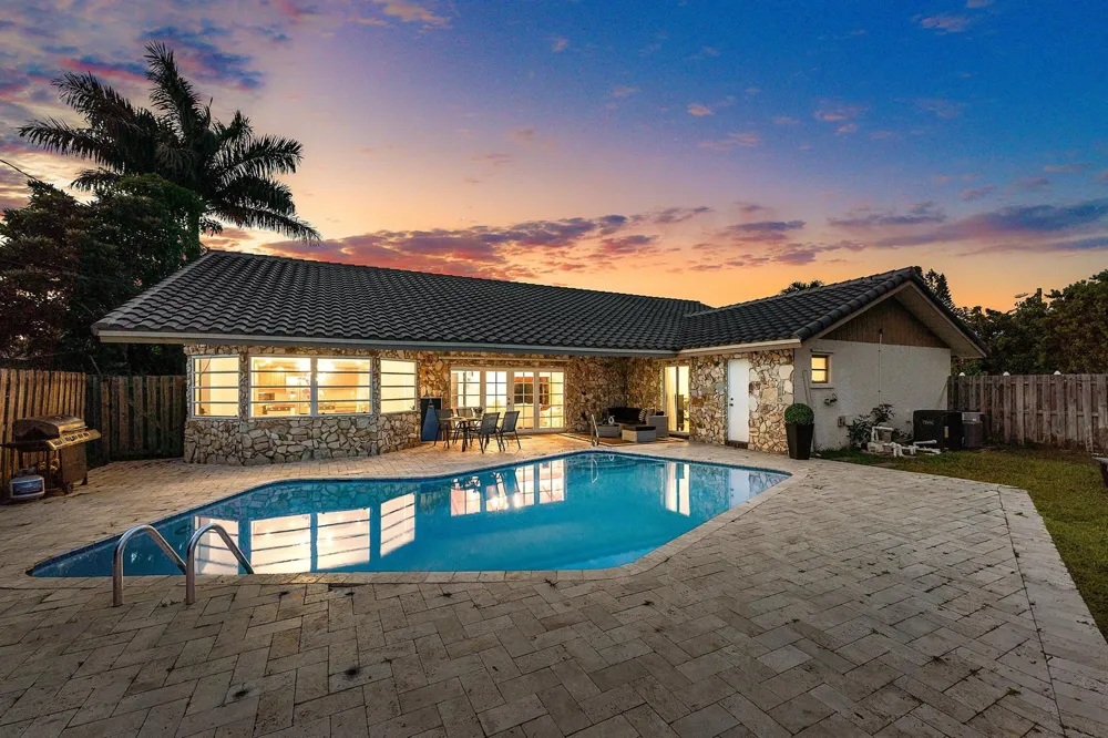 1006 SE 6th Street Deerfield Beach, FL 33441