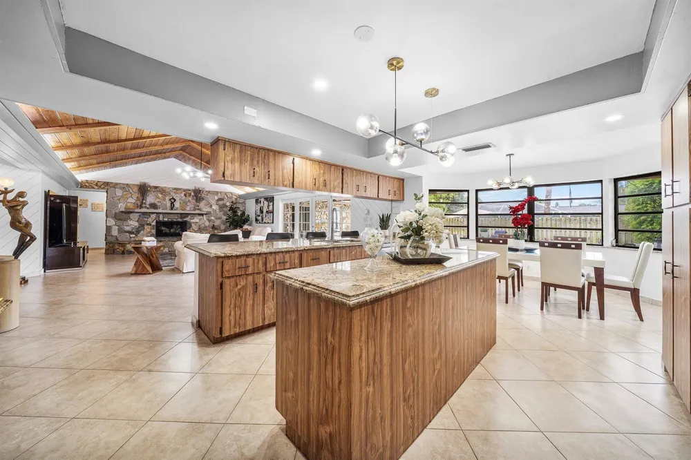 1006 SE 6th Street Deerfield Beach, FL 33441
