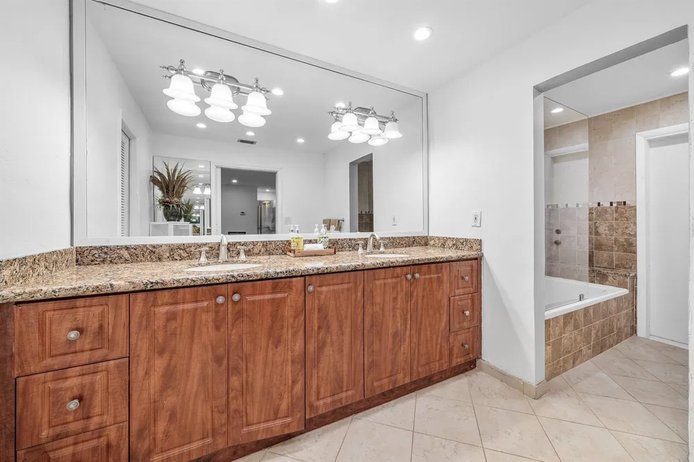 1006 SE 6th Street Deerfield Beach, FL 33441