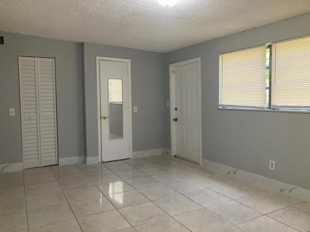 3630 SW 46th Avenue West Park, FL 33023