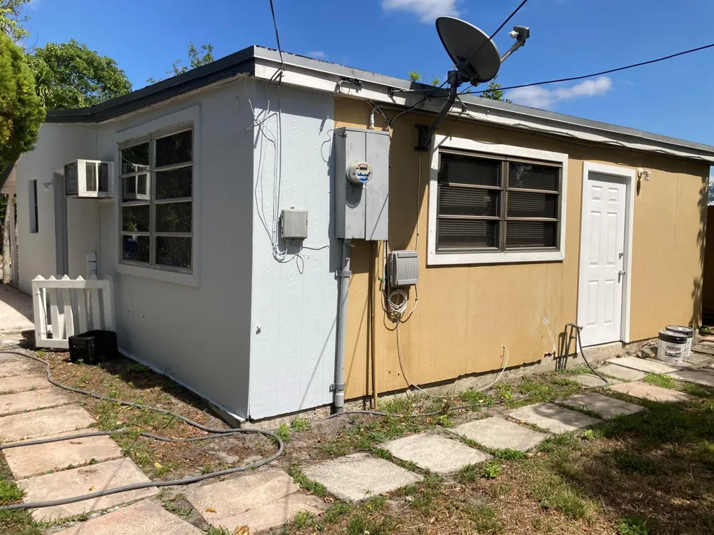 3630 SW 46th Avenue West Park, FL 33023