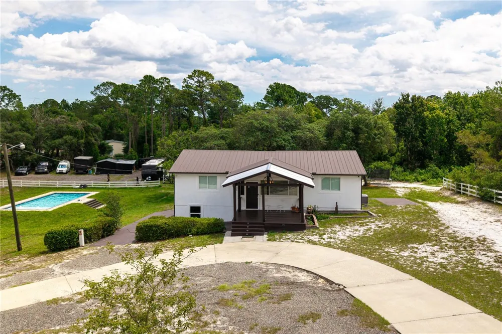 2409 LAKE TINY ROAD Deltona, FL 32738