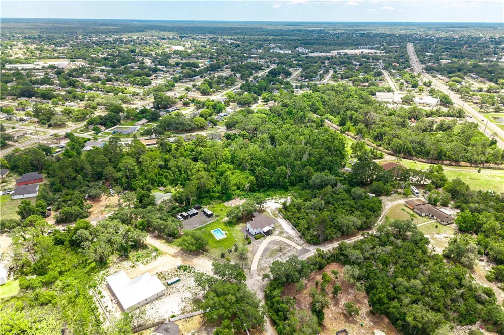 2409 LAKE TINY ROAD Deltona, FL 32738