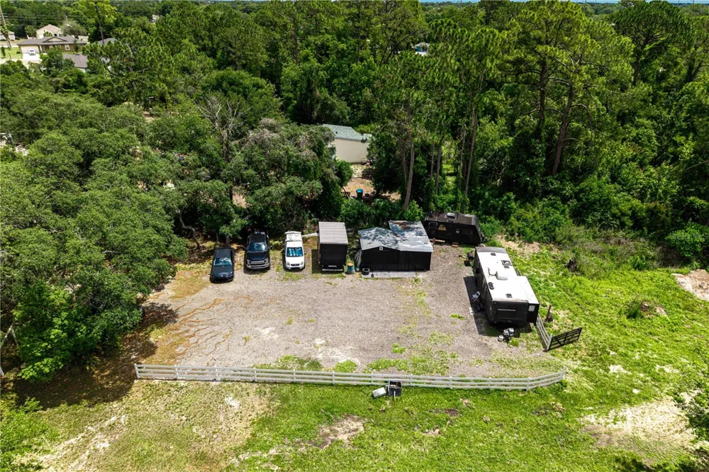 2409 LAKE TINY ROAD Deltona, FL 32738
