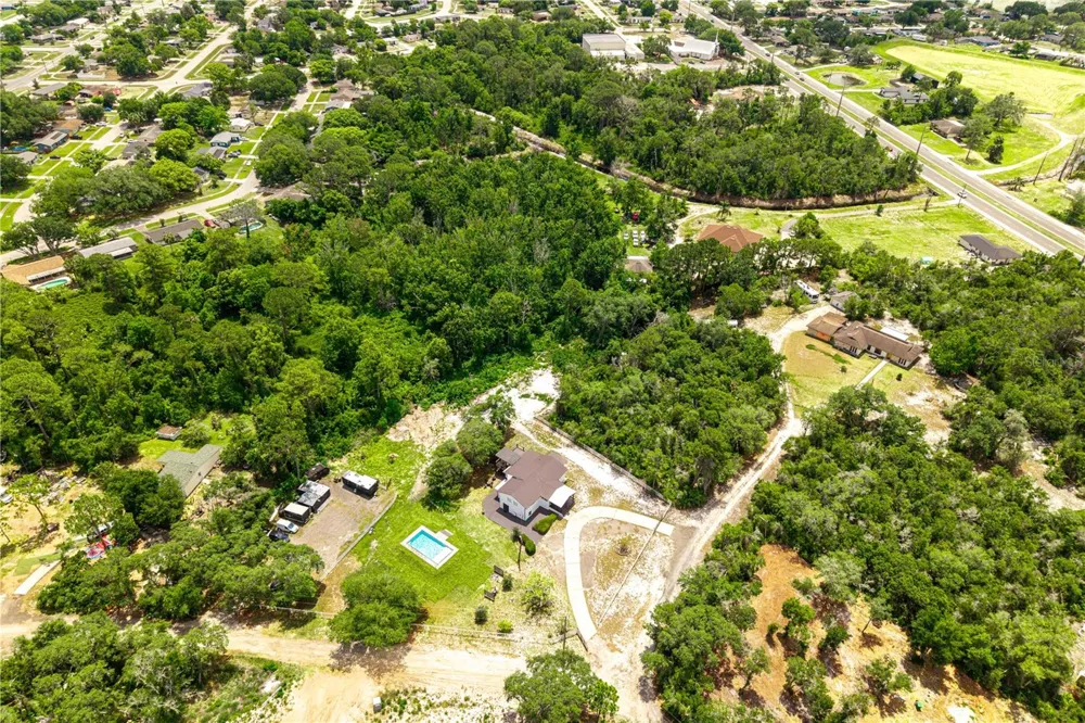 2409 LAKE TINY ROAD Deltona, FL 32738