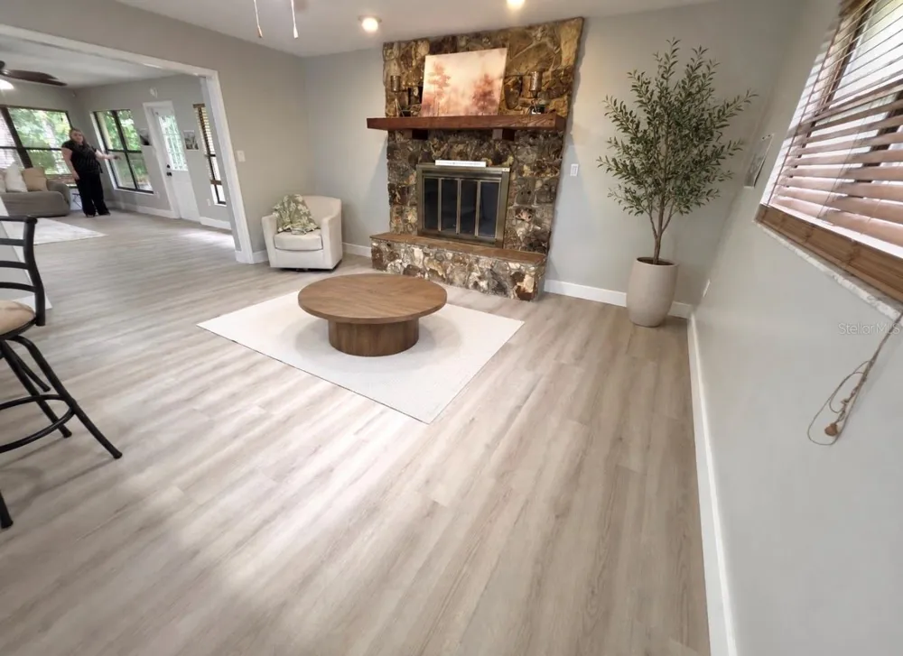 162 W MASSACHUSETTS STREET Hernando, FL 34442