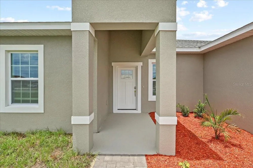 2120 POINCIANA DRIVE Indian Lake Estates, FL 33855
