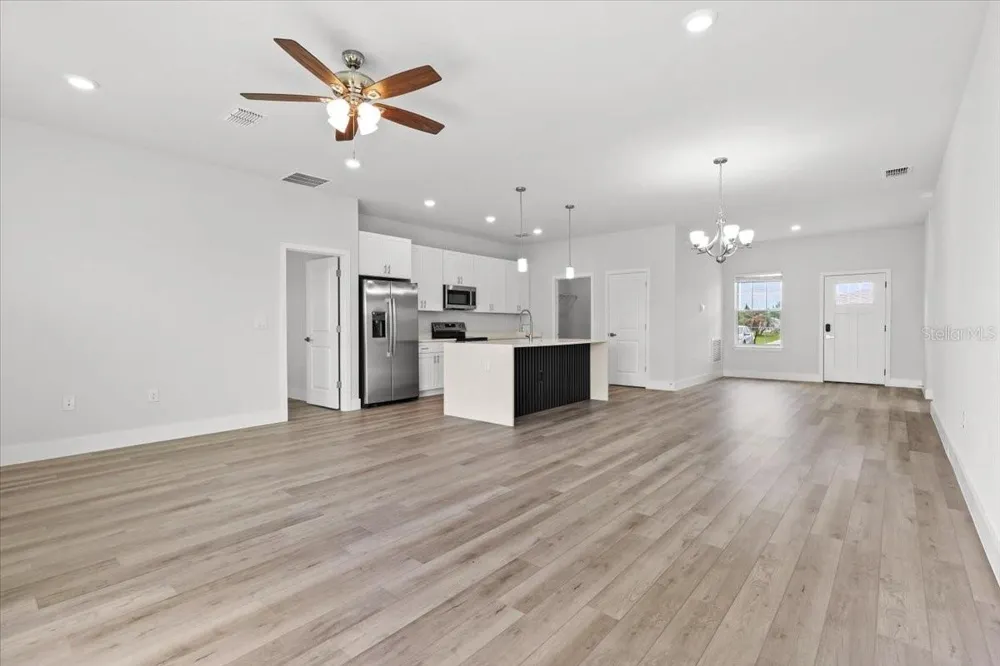 2120 POINCIANA DRIVE Indian Lake Estates, FL 33855