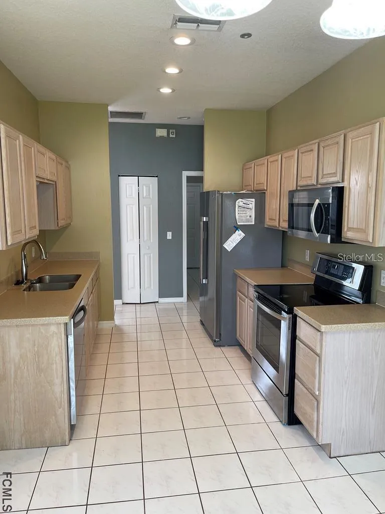 13 FREEMONT TURN Palm Coast, FL 32137