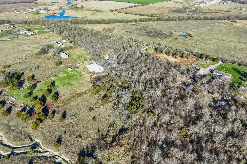 2160 County Road 658 Farmersville, TX 75442