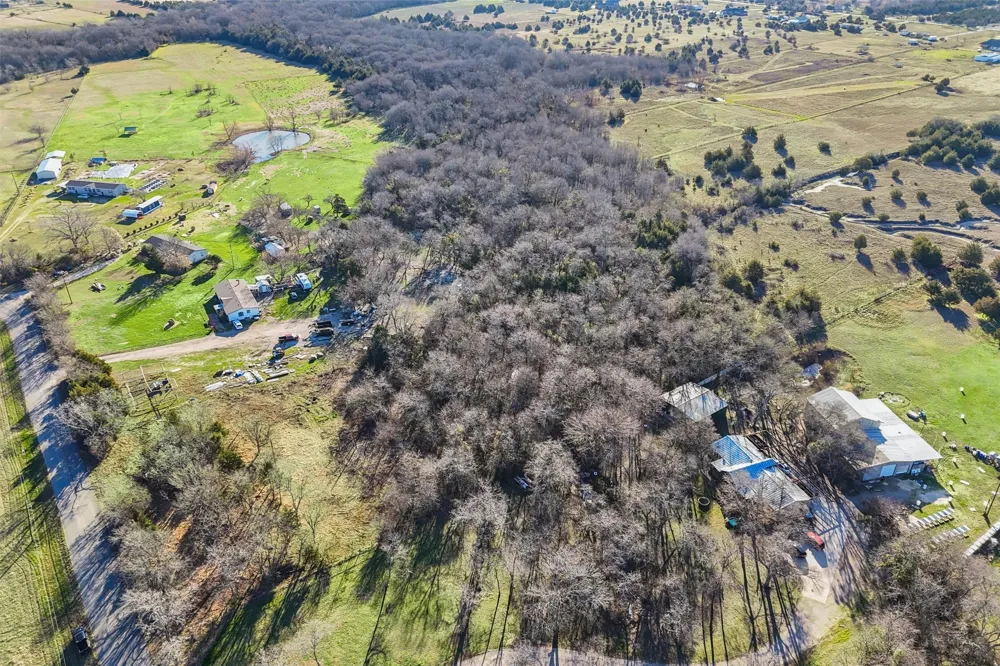 2160 County Road 658 Farmersville, TX 75442