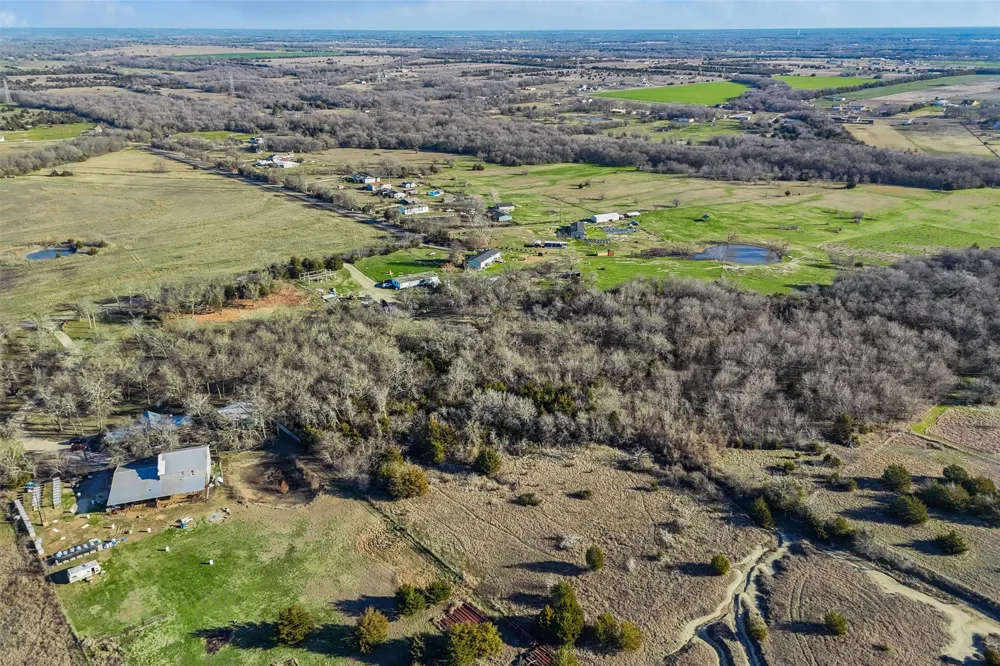 2160 County Road 658 Farmersville, TX 75442