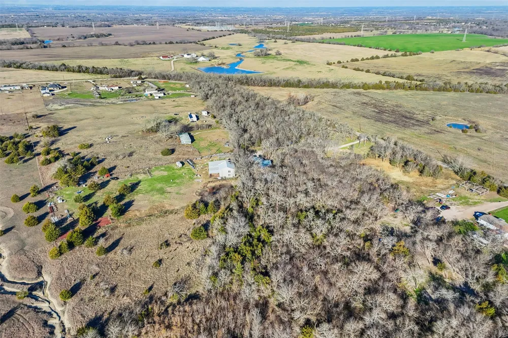 2160 County Road 658 Farmersville, TX 75442