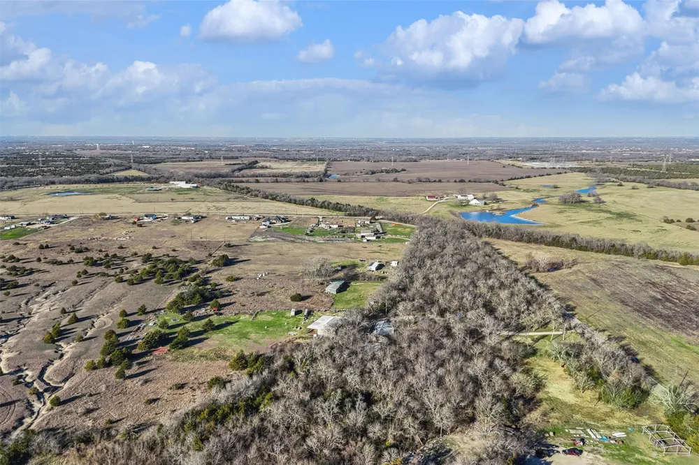 2160 County Road 658 Farmersville, TX 75442