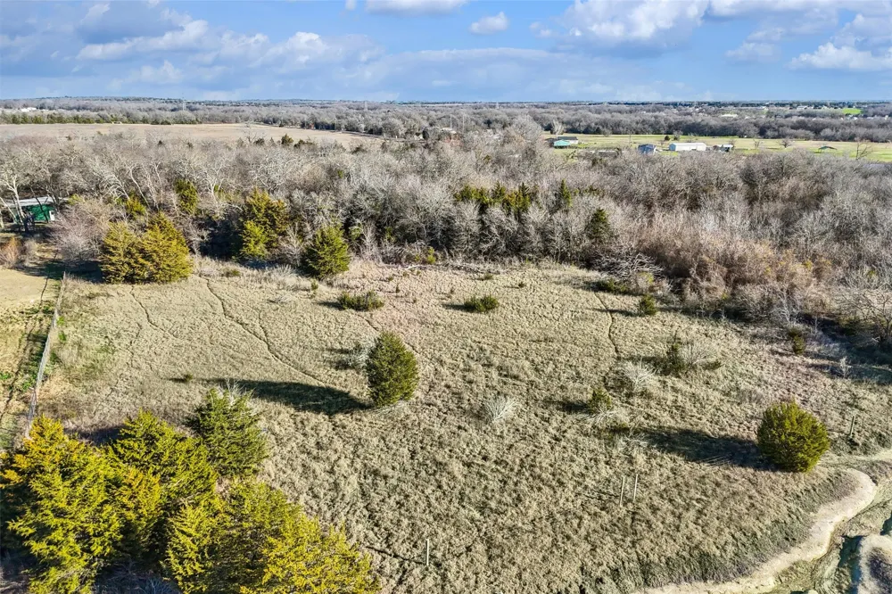 2160 County Road 658 Farmersville, TX 75442