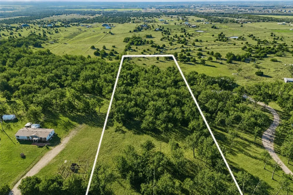 2160 County Road 658 Farmersville, TX 75442